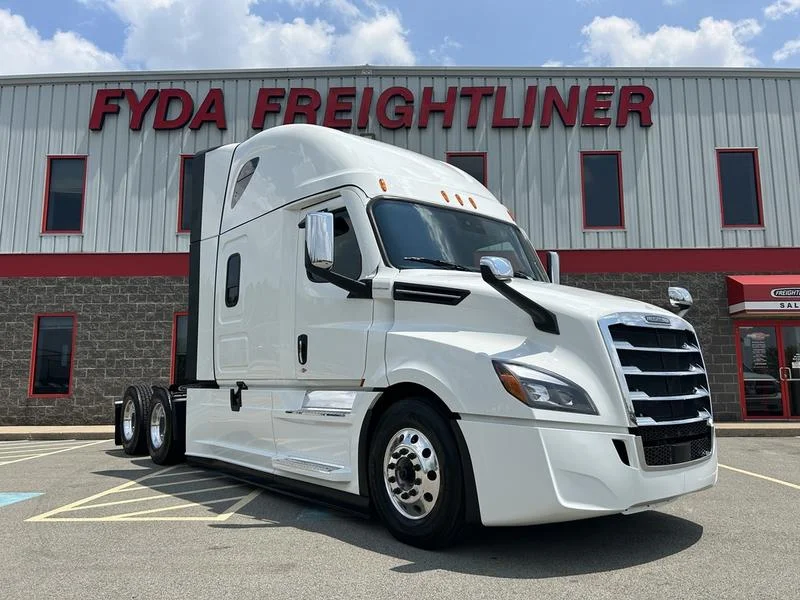 2026 Freightliner Cascadia - image 25