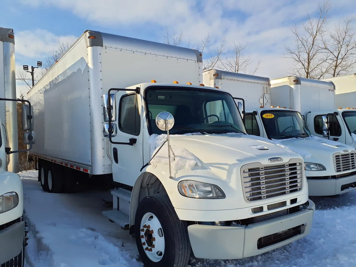 2021 Freightliner M2 106 - image 3