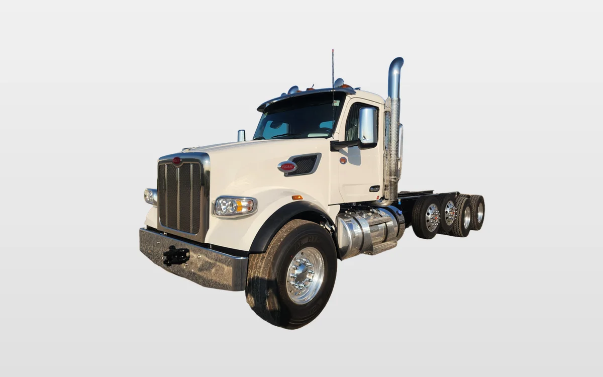 2026 PETERBILT 567 - image 1