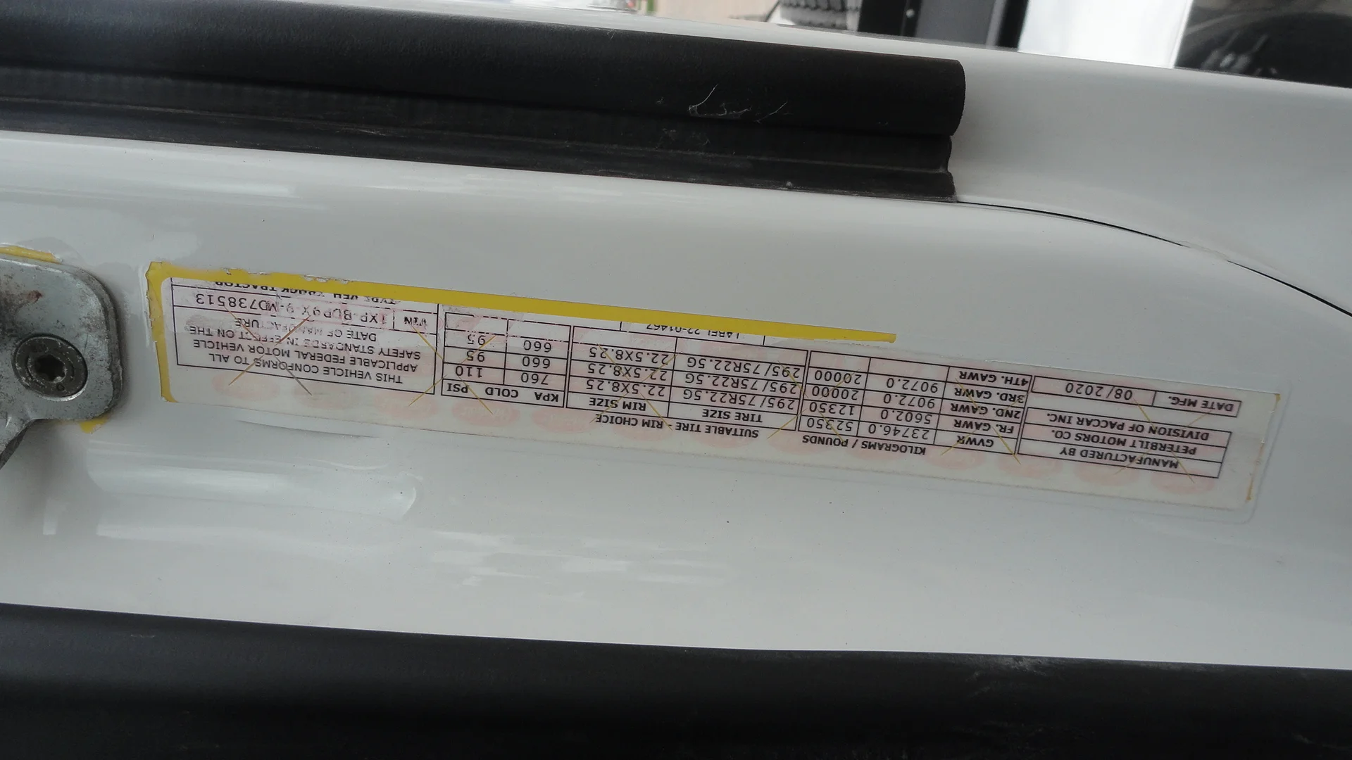 2021 Peterbilt 579 - image 9