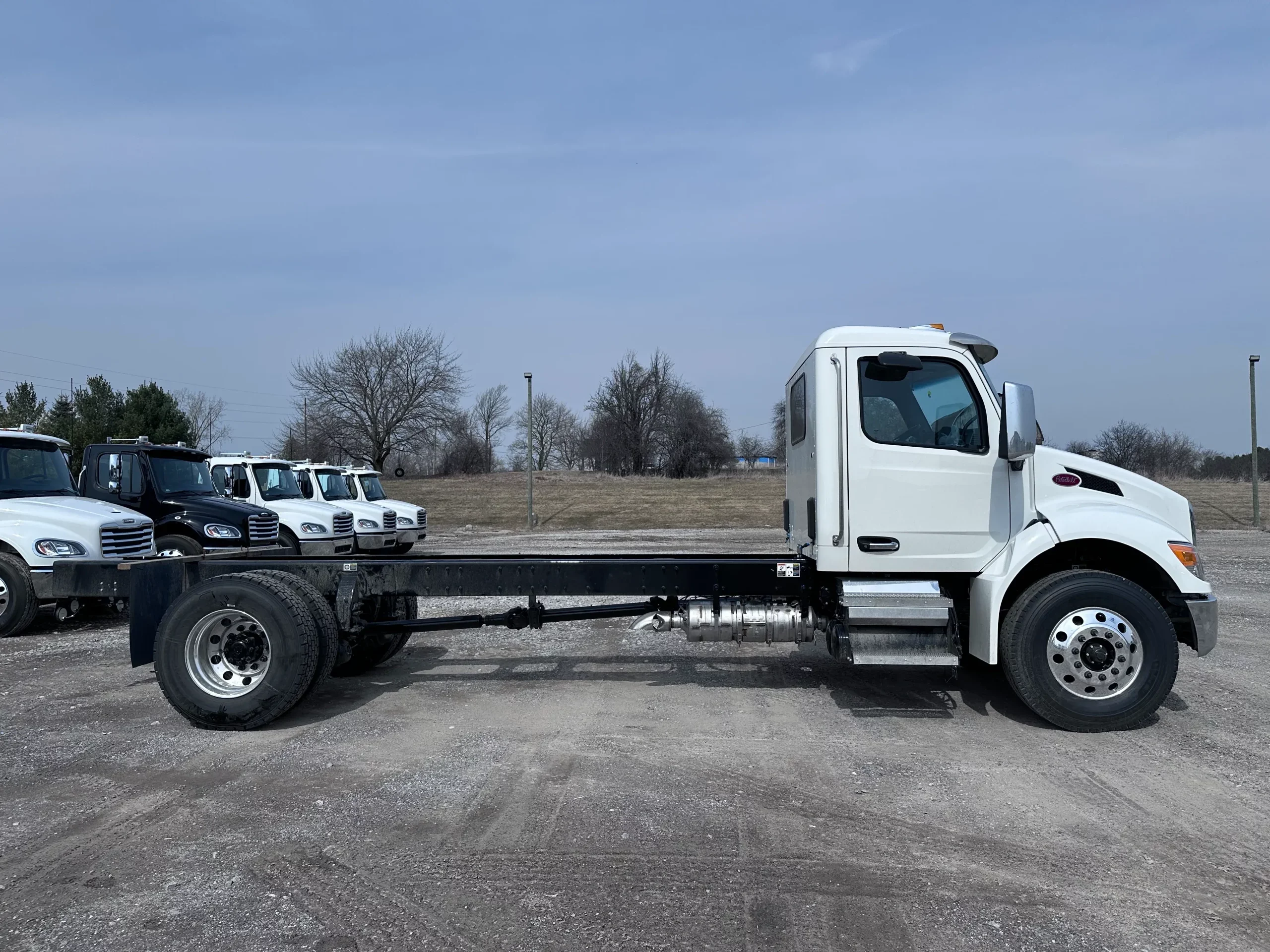 2026 Peterbilt 536 - image 4