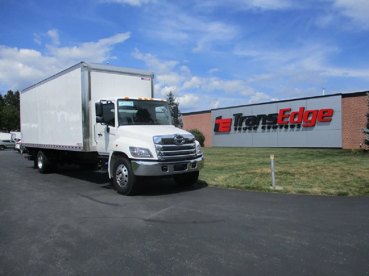 2025 Hino L6
