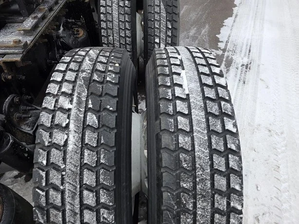 2019 Freightliner Cascadia - image 19