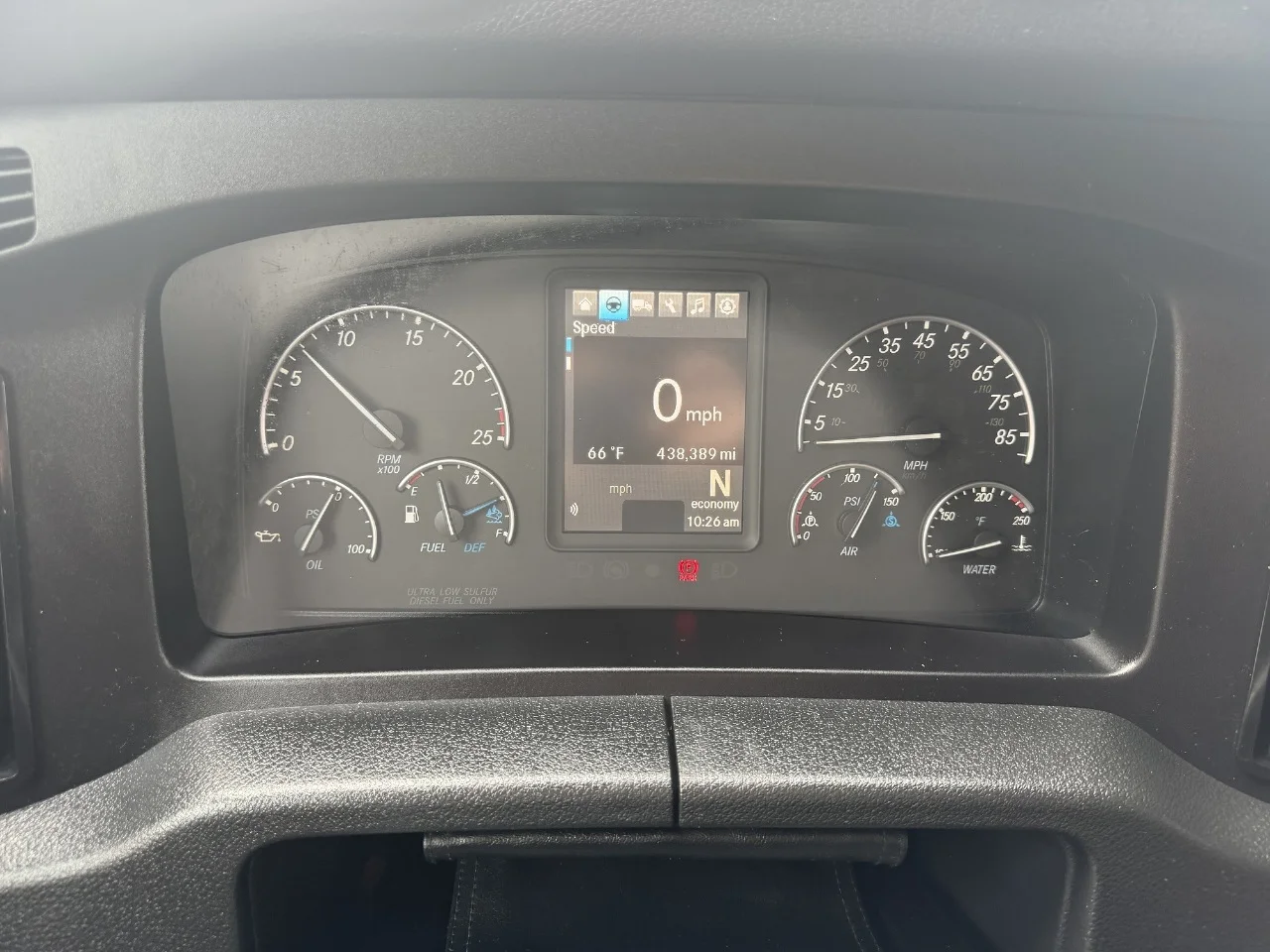 2023 Freightliner Cascadia - image 13