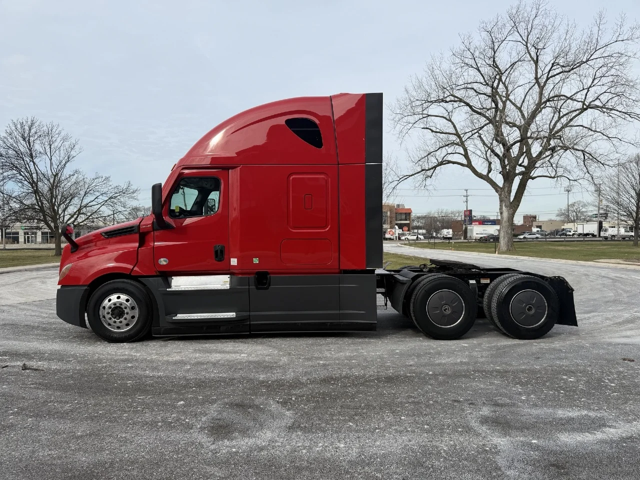2023 Freightliner Cascadia - image 8