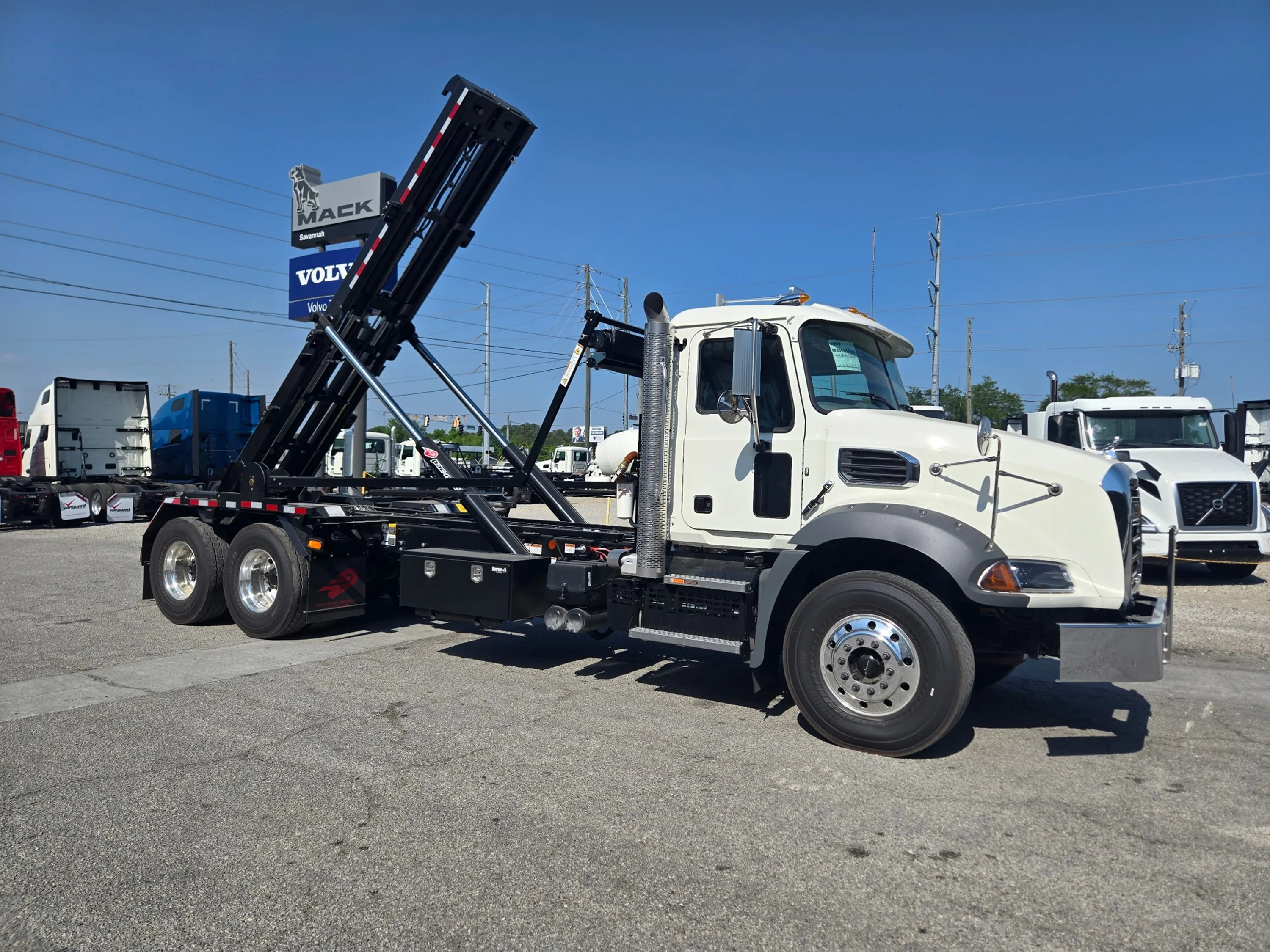 2026 Mack Granite in Savannah, GA — photo 5
