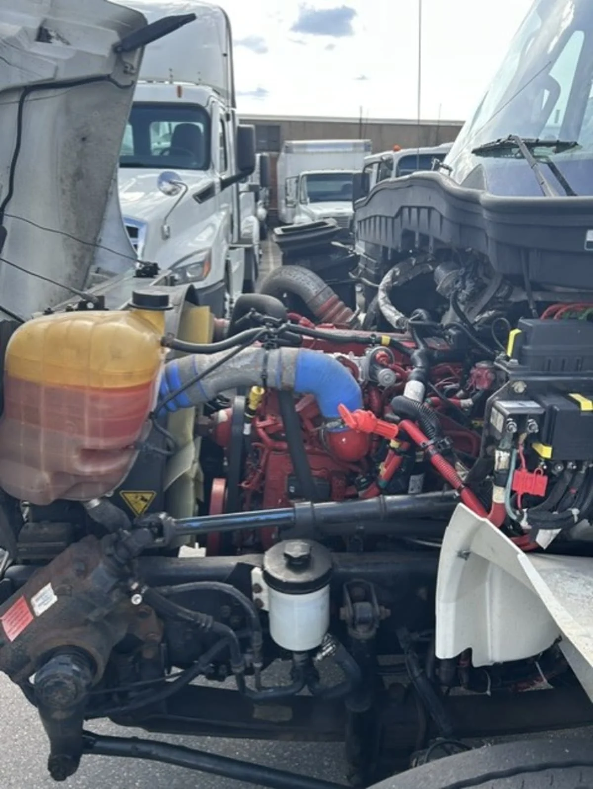 2019 International 4300 in Farmingdale, NY — photo 9
