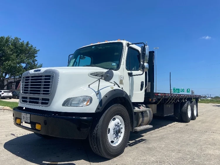 2019 Freightliner M2 112 in San Antonio, TX — photo 3