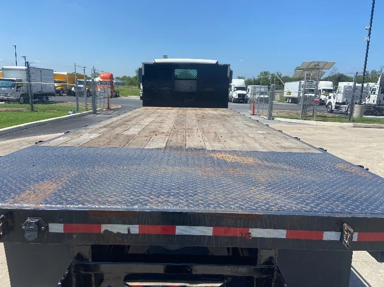 2019 Freightliner M2 112 in San Antonio, TX — photo 8