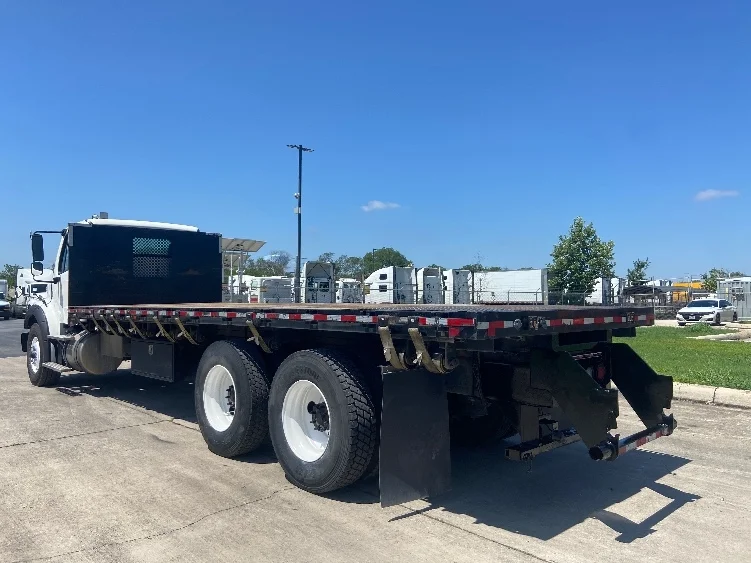 2019 Freightliner M2 112 in San Antonio, TX — photo 6