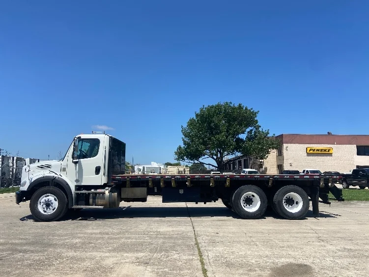 2019 Freightliner M2 112 in San Antonio, TX — photo 4