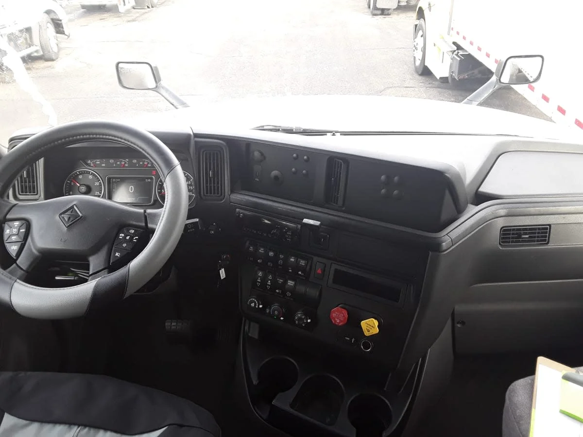 2020 International LT in Bolingbrook, IL — photo 7