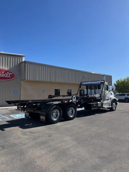 2027 Peterbilt 567 in Albuquerque, NM — photo 8