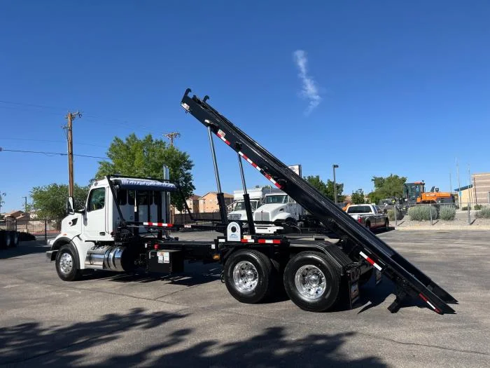 2027 Peterbilt 567 in Albuquerque, NM — photo 4