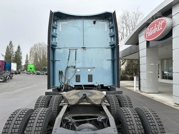 2023 Peterbilt 579 in Portland, OR — photo 5