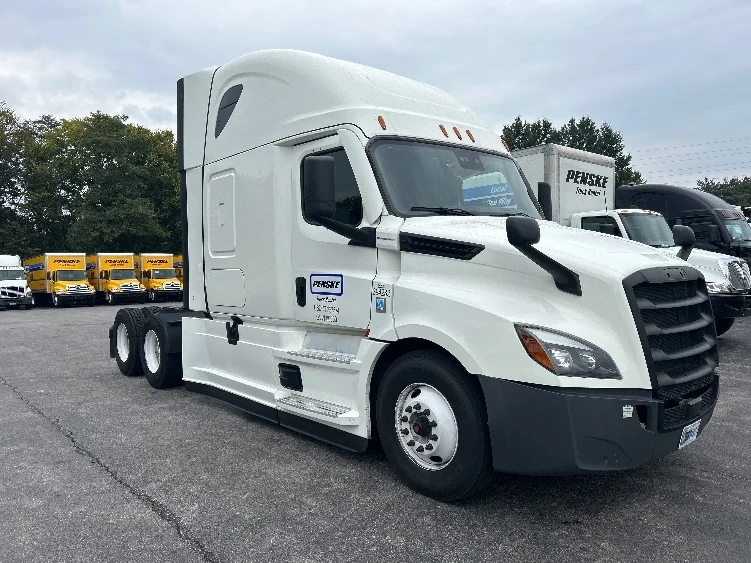 2022 Freightliner Cascadia in Salem, VA