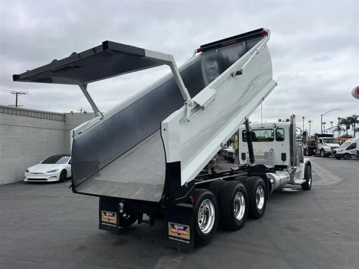 2026 Peterbilt 589 in Fontana, CA — photo 23