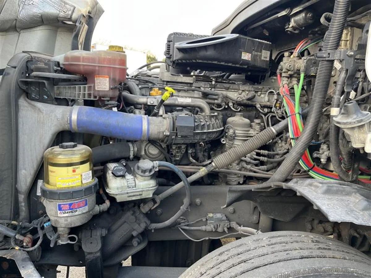 2020 Freightliner Cascadia in Beltsville, MD — photo 8