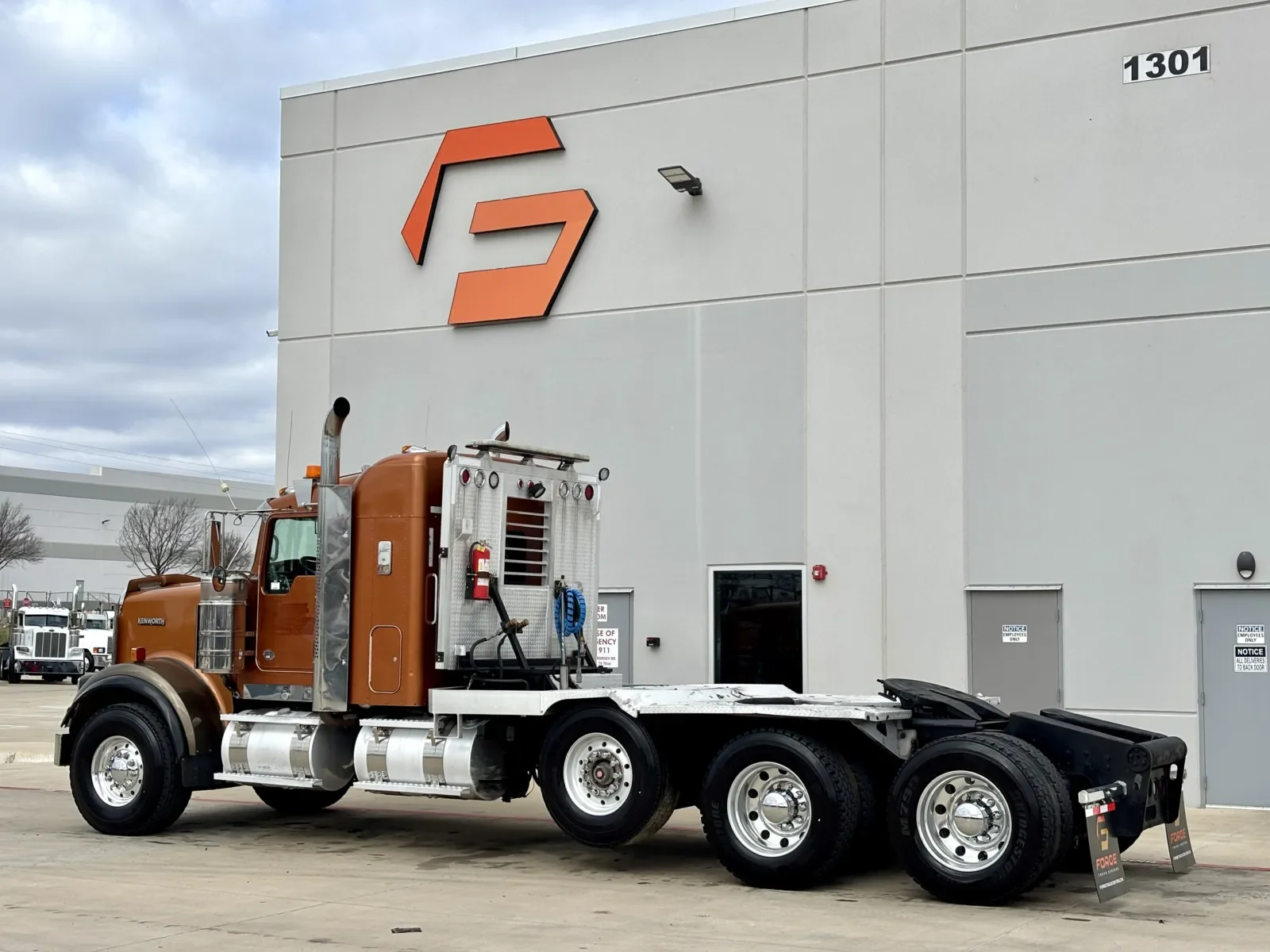 2012 Kenworth W900 in Hutchins, TX — photo 6