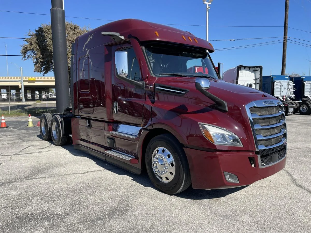2022 Freightliner Cascadia in San Antonio, TX