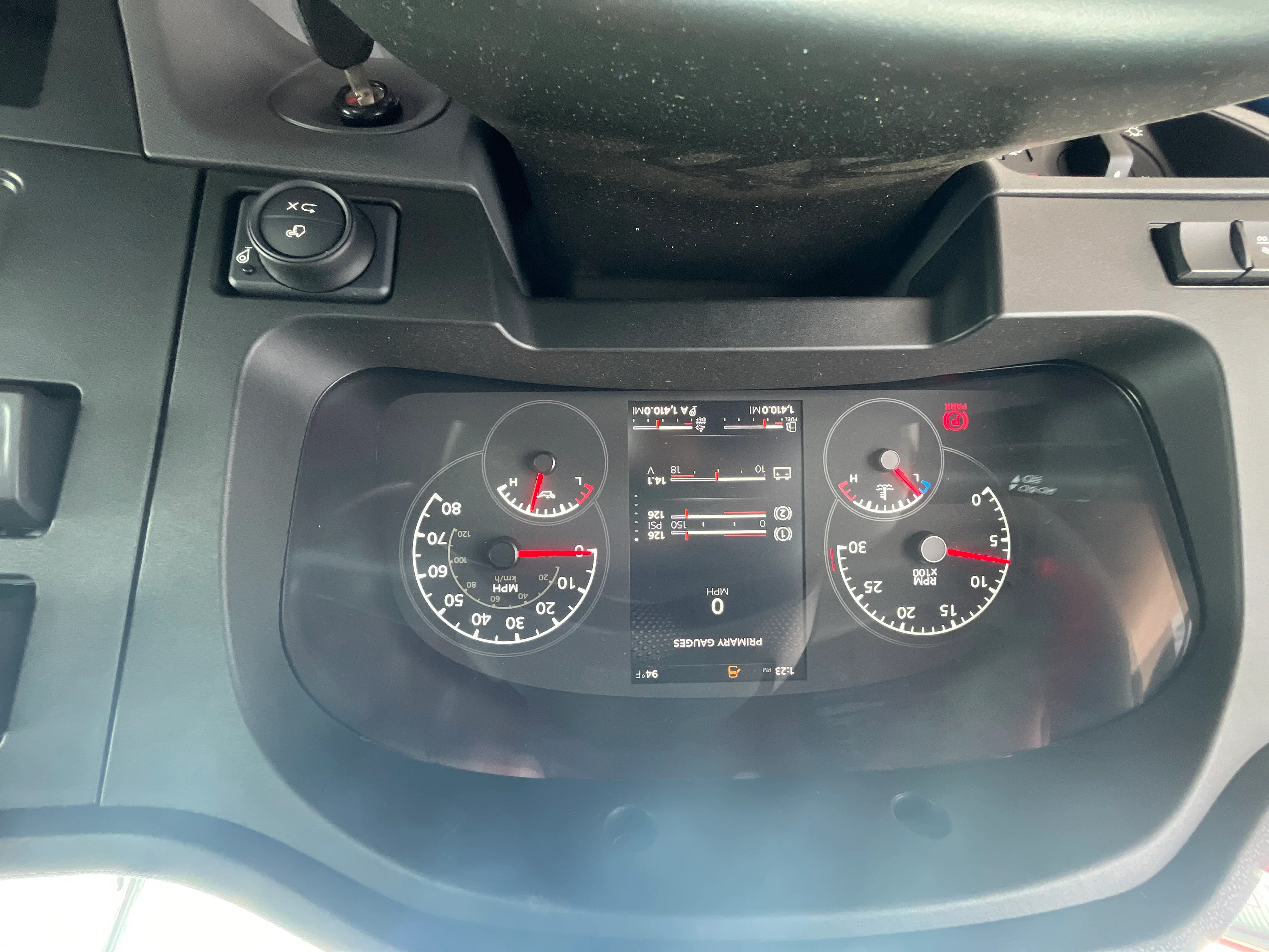 2025 Peterbilt - image 10