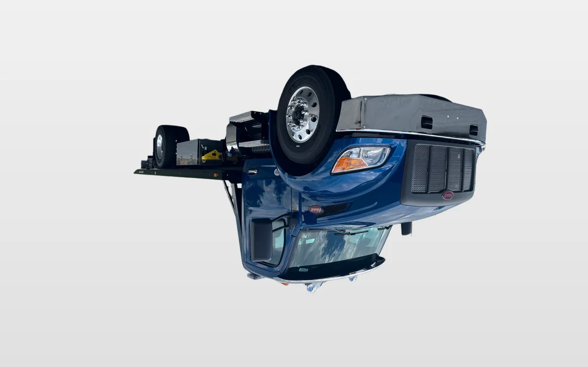 2025 Peterbilt - image 1