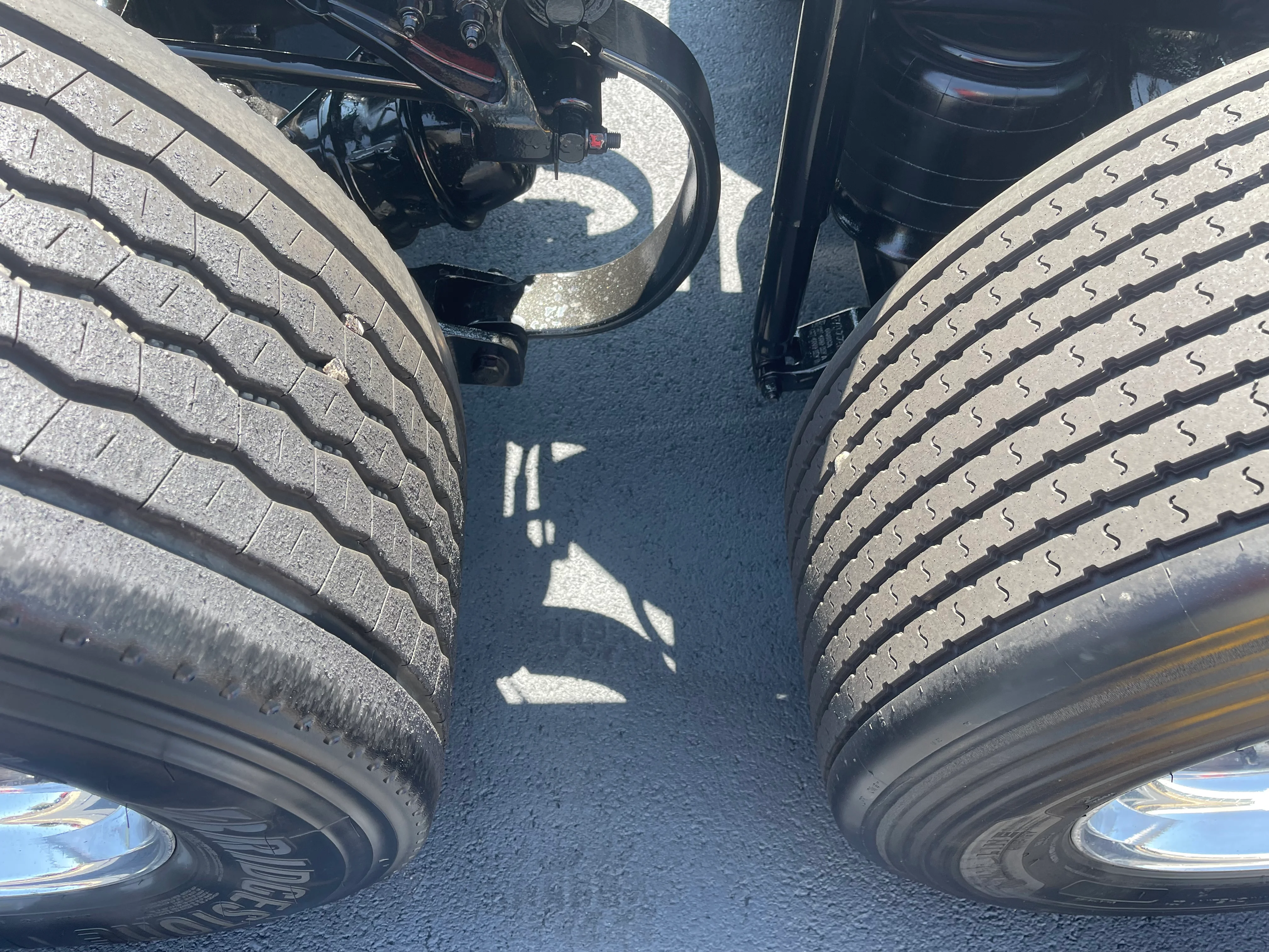 2020 Peterbilt 579 - image 12