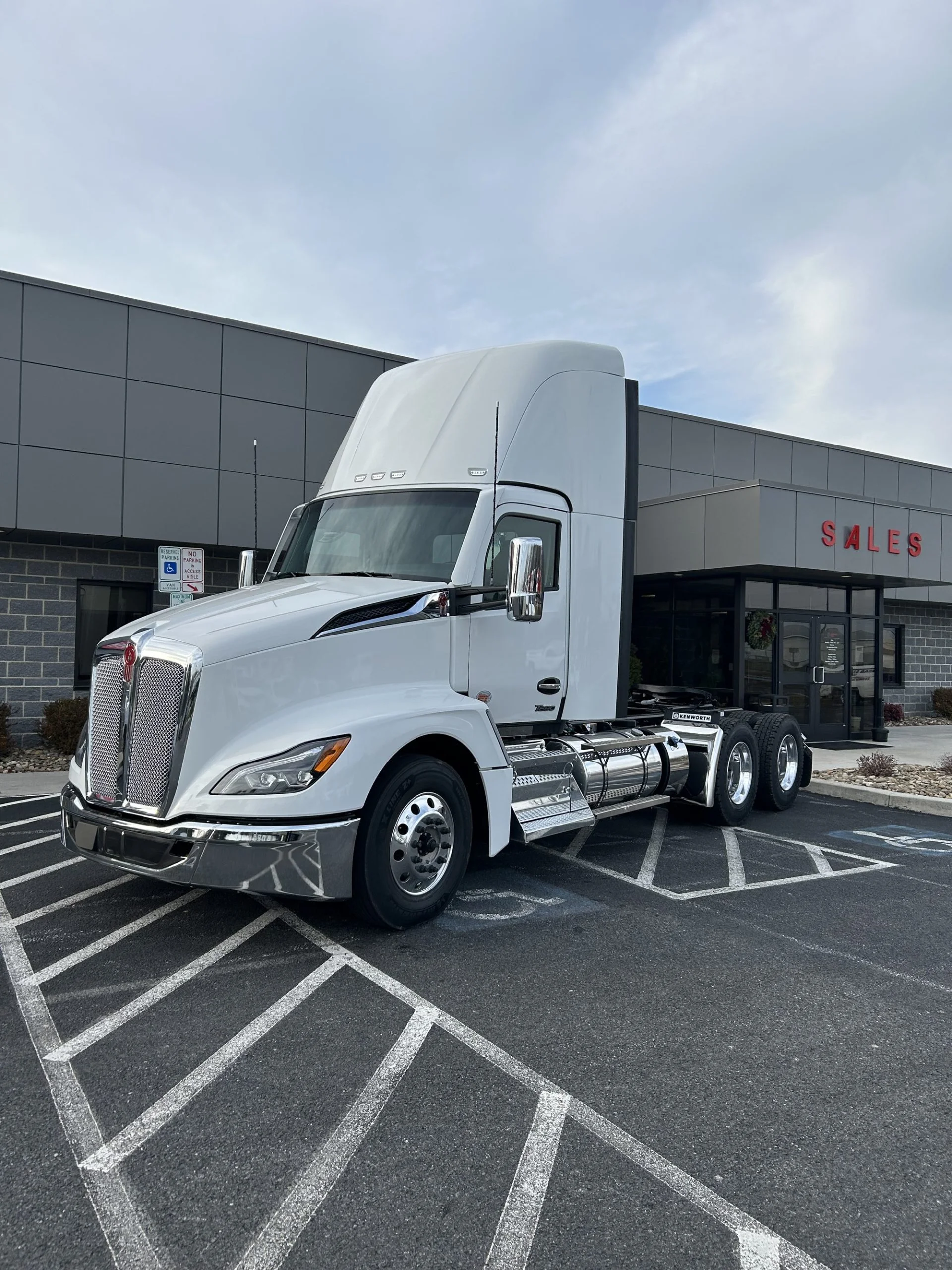 2025 Kenworth T680 in Chesapeake, VA, VA