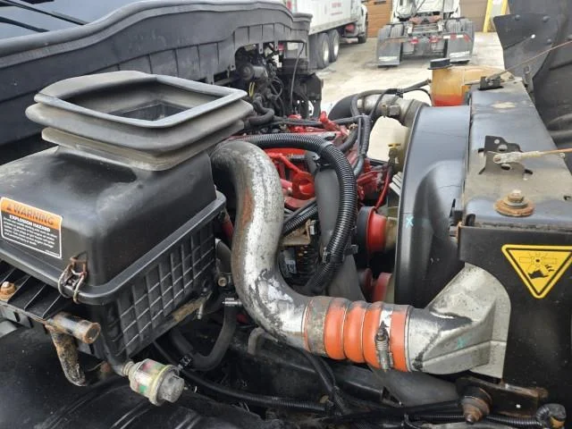 2019 International MV - image 20