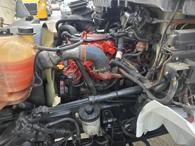 2019 International MV - image 19