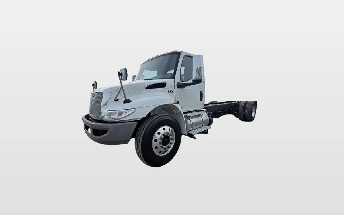 2019 International MV - image 1