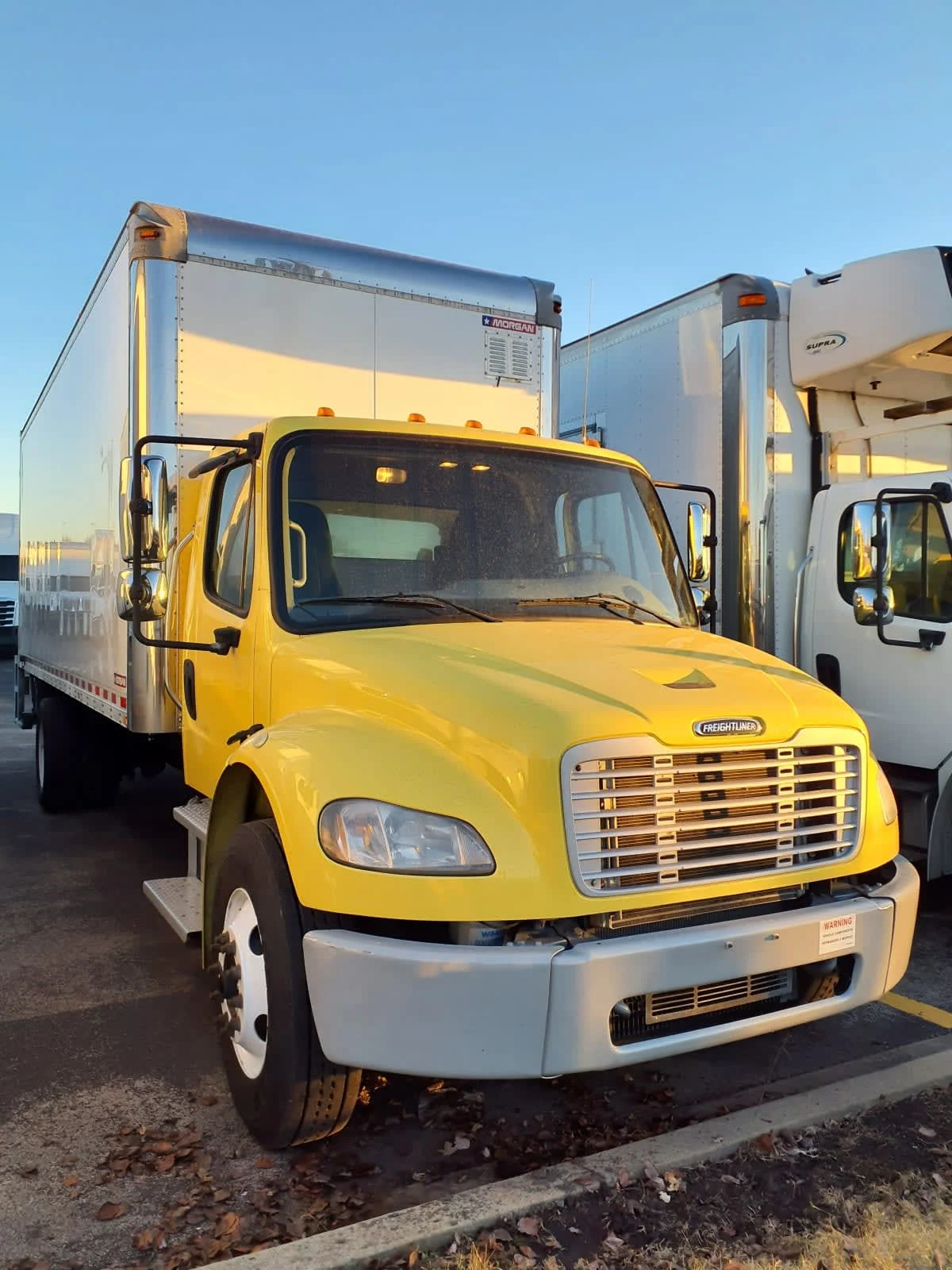 2016 Freightliner M2 106 in Bolingbrook, IL — photo 3
