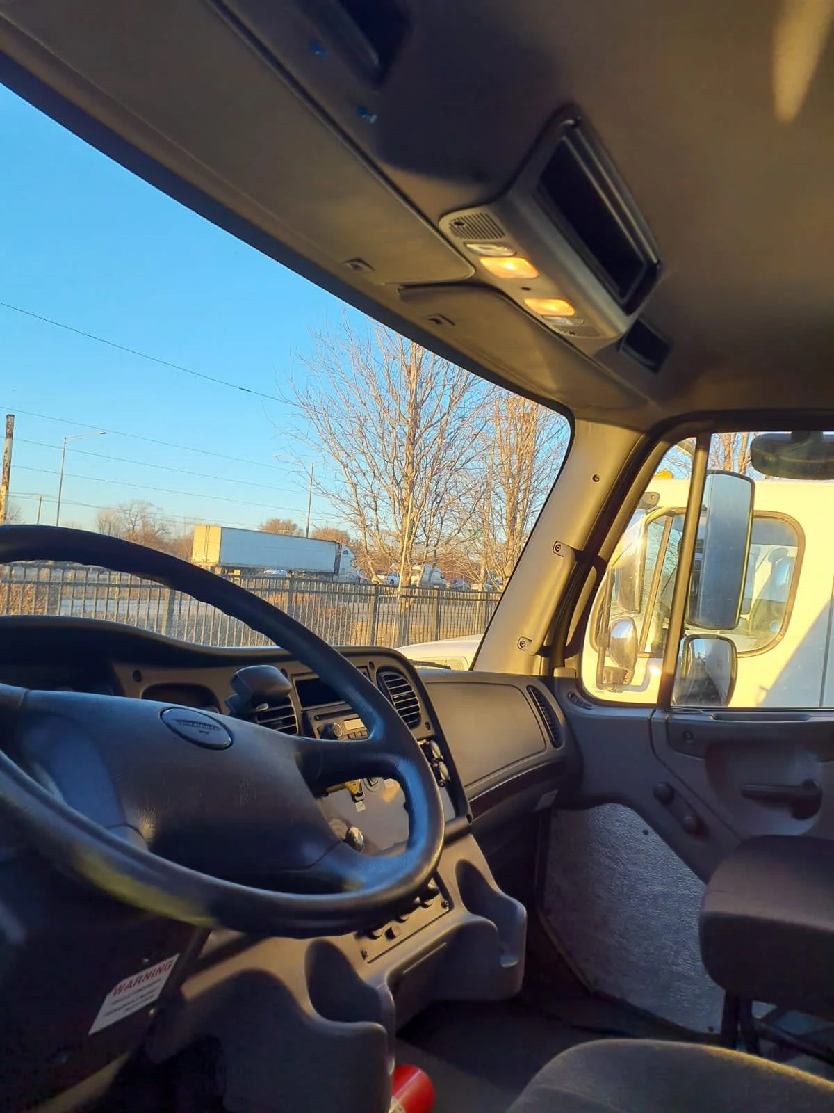 2016 Freightliner M2 106 in Bolingbrook, IL — photo 7