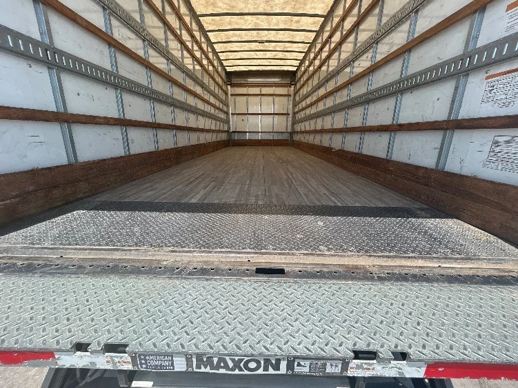 2022 Freightliner eM2 in Dallas, TX — photo 10