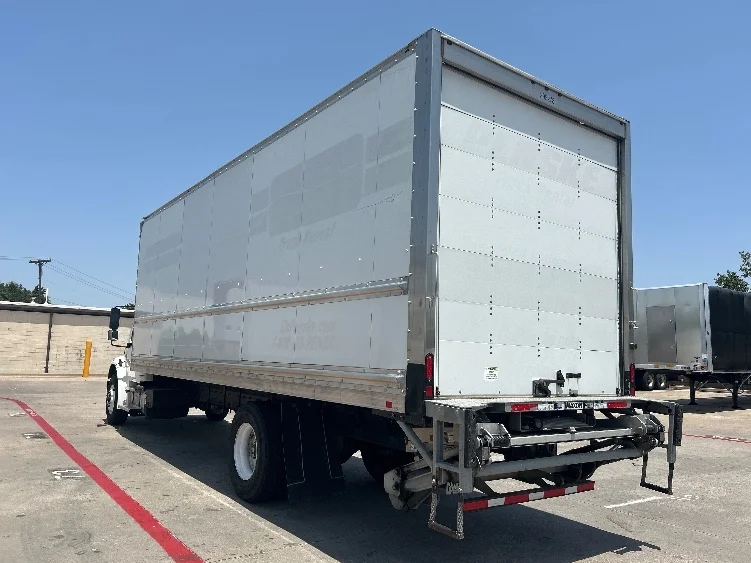 2022 Freightliner eM2 in Dallas, TX — photo 6