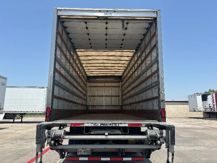 2022 Freightliner eM2 in Dallas, TX — photo 8