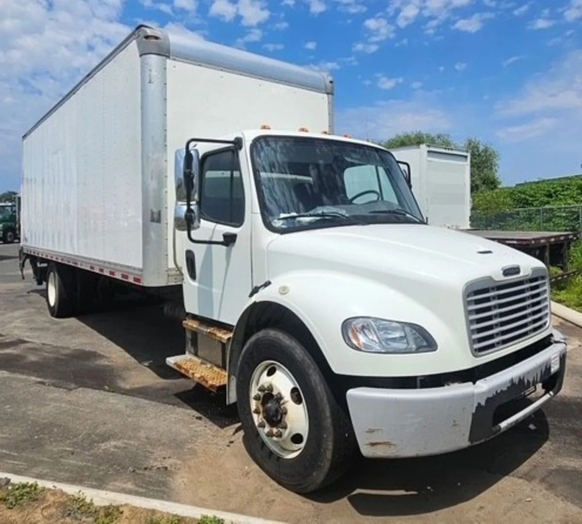 2020 Freightliner M2 106 - image 3