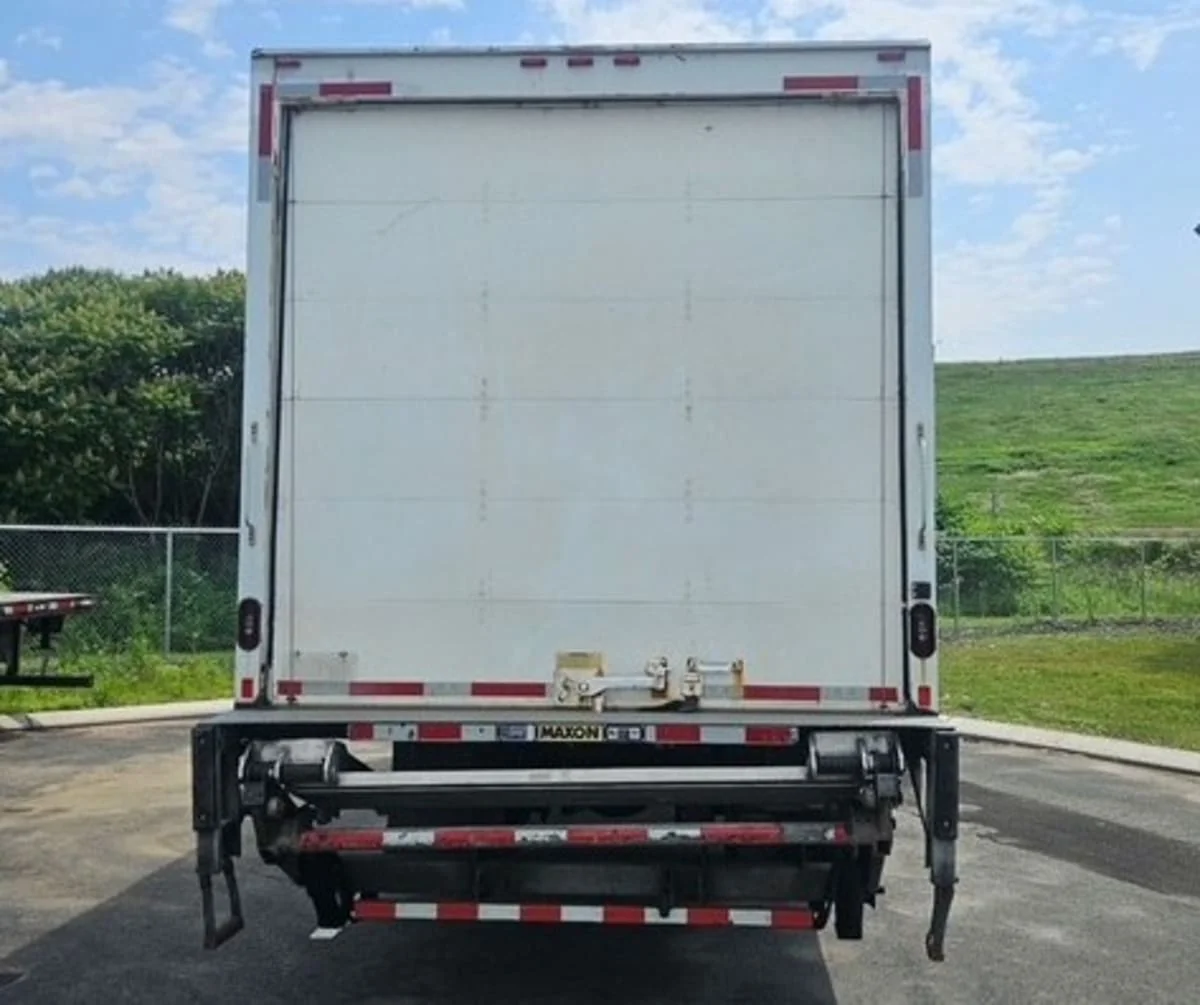 2020 Freightliner M2 106 in Springfield, MA — photo 5