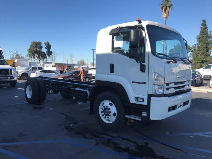 2026 Isuzu FTR in Whittier, CA — photo 5