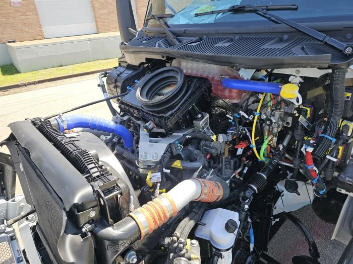 2025 Peterbilt 536 - image 12