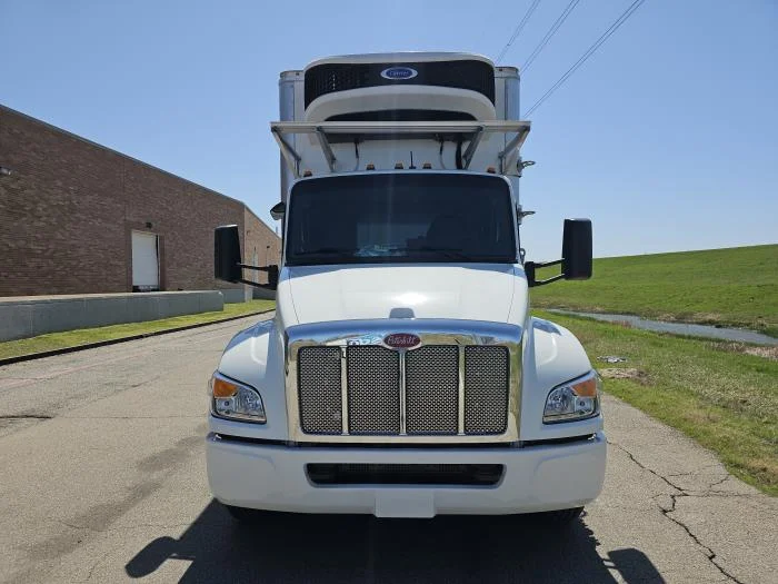 2025 Peterbilt 536 - image 2