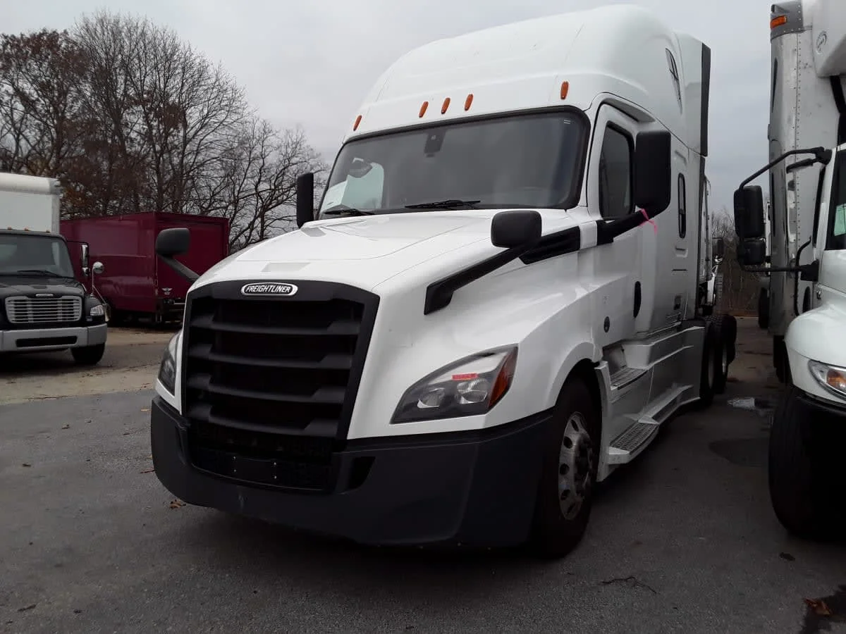 2020 Freightliner Cascadia in Salisbury, MA