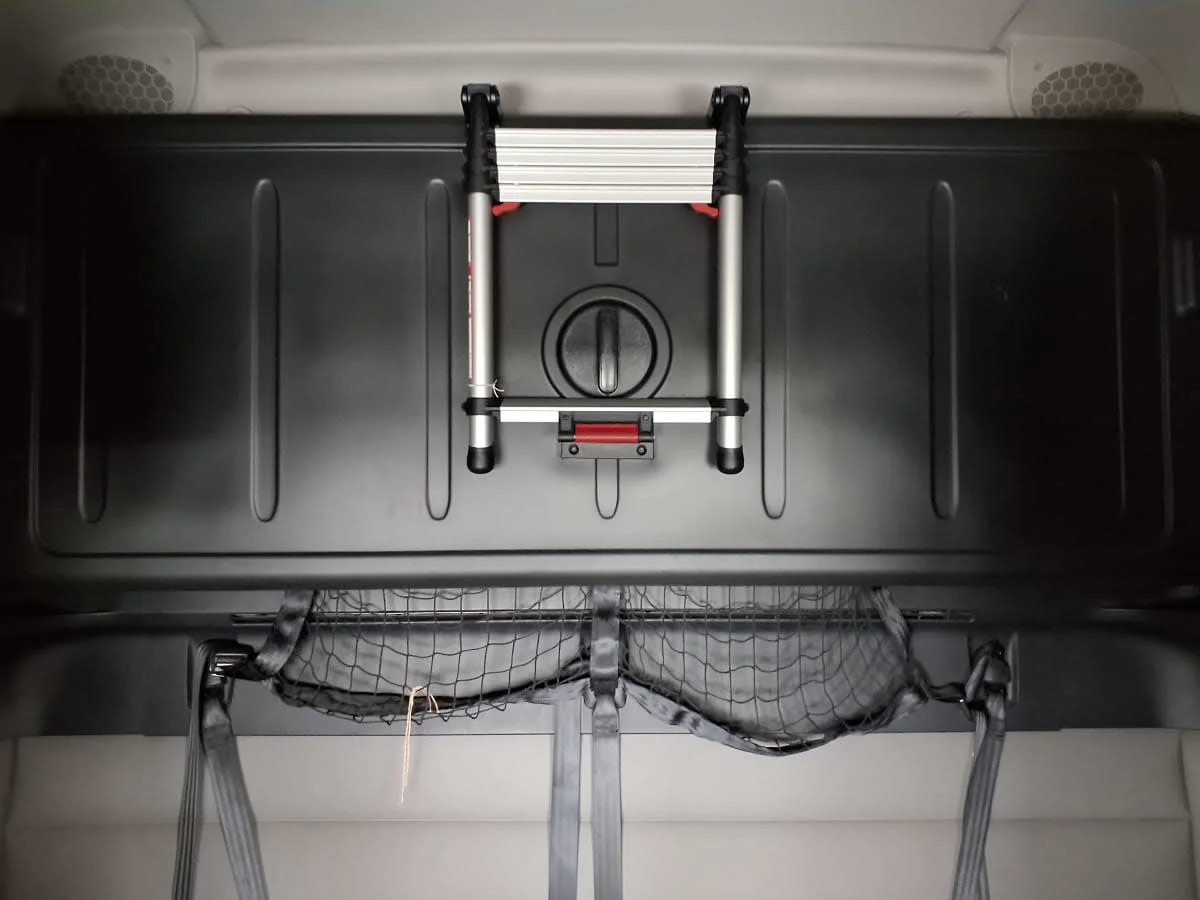 2021 Freightliner Cascadia - image 12