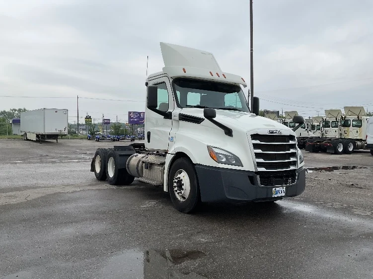 2019 Freightliner Cascadia in Flint, MI