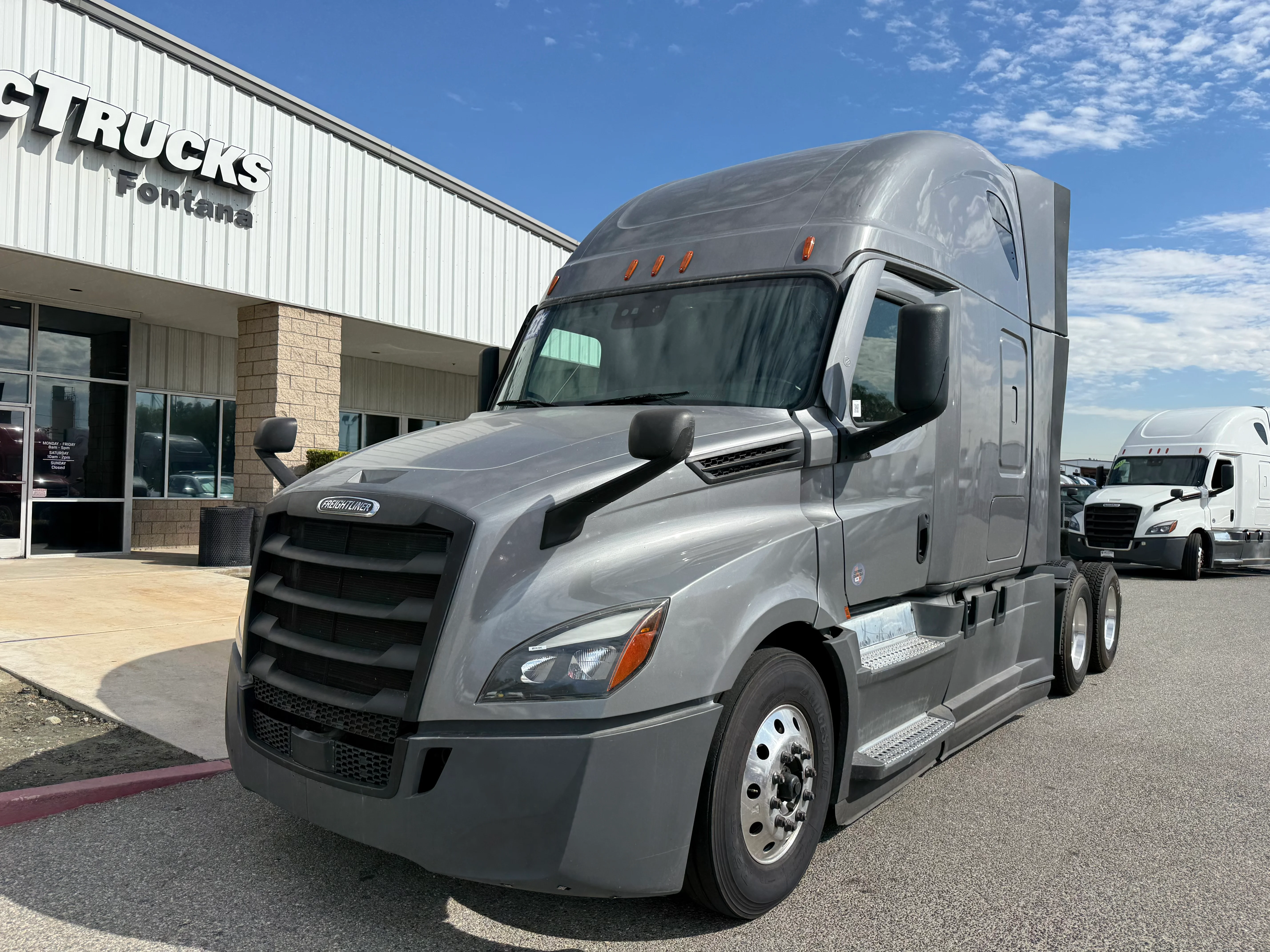2021 Freightliner Cascadia in Selectrucks Fontana, CA