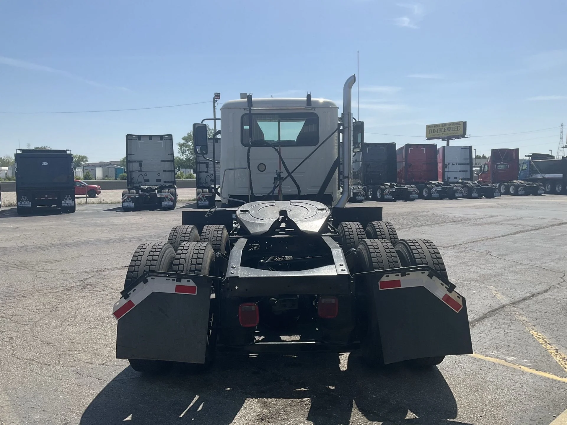 2019 Mack Anthem - image 6