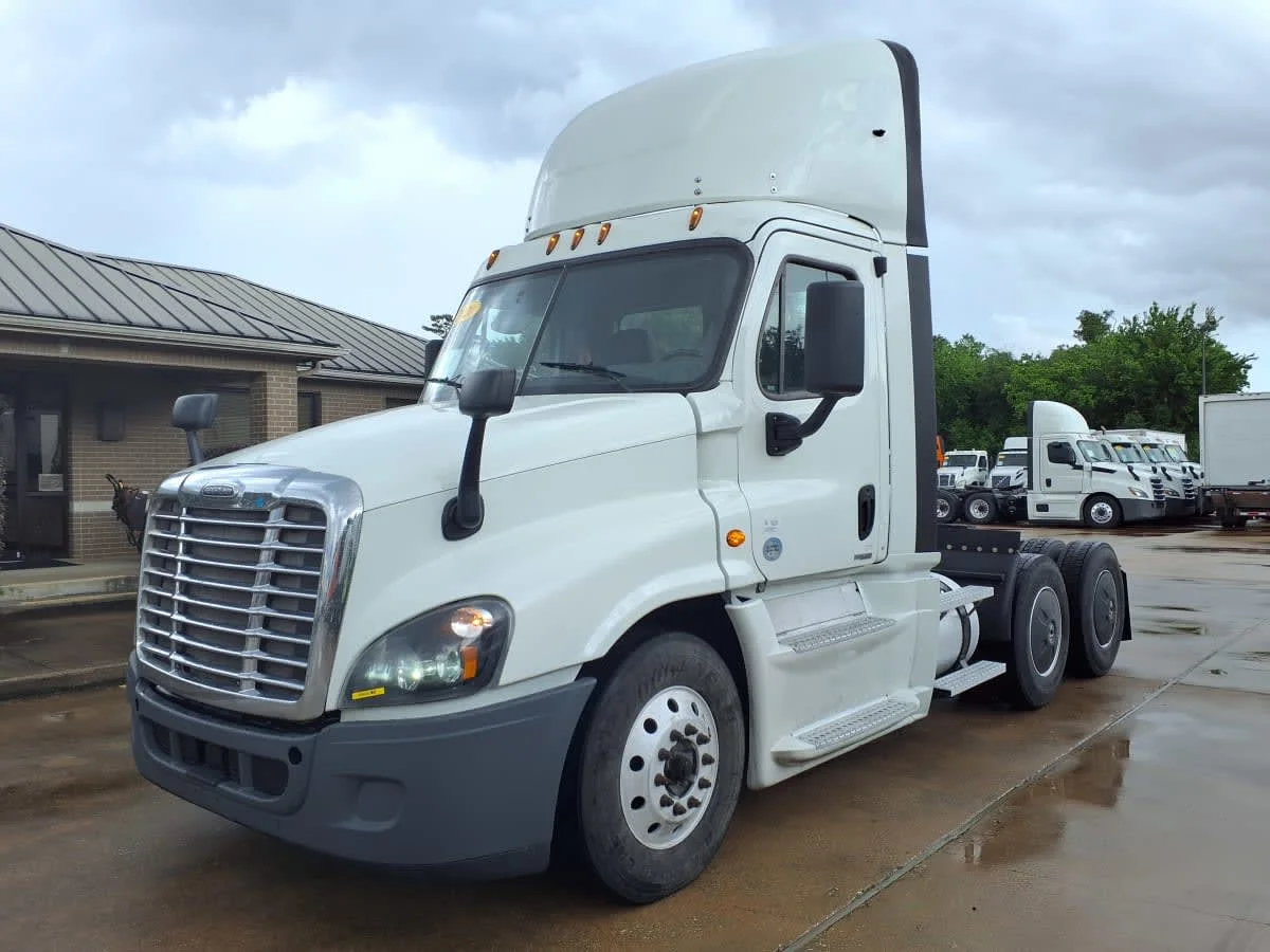 2020 Freightliner Cascadia in Houston, TX