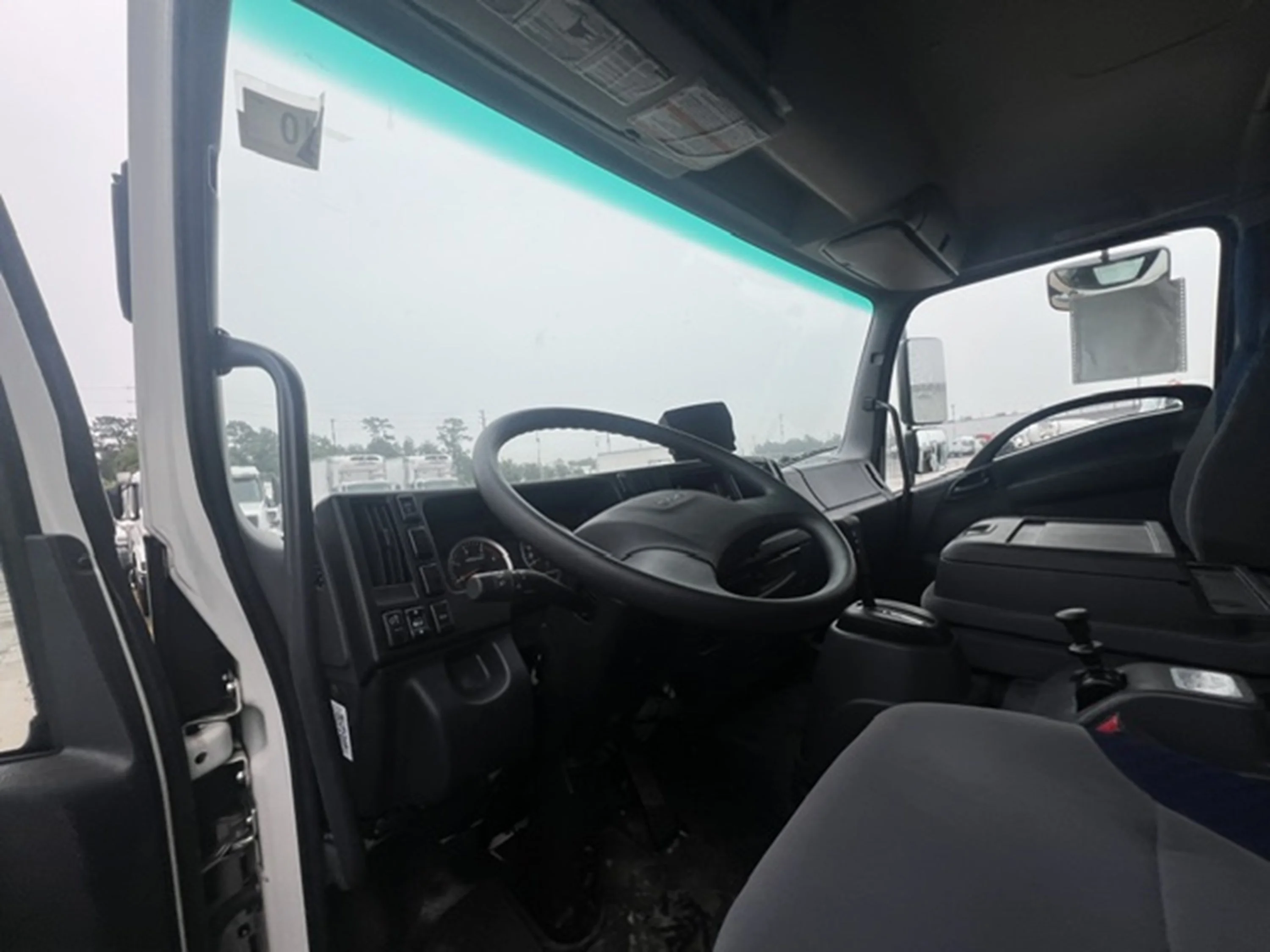 2025 Isuzu FTR in Houston, TX — photo 9
