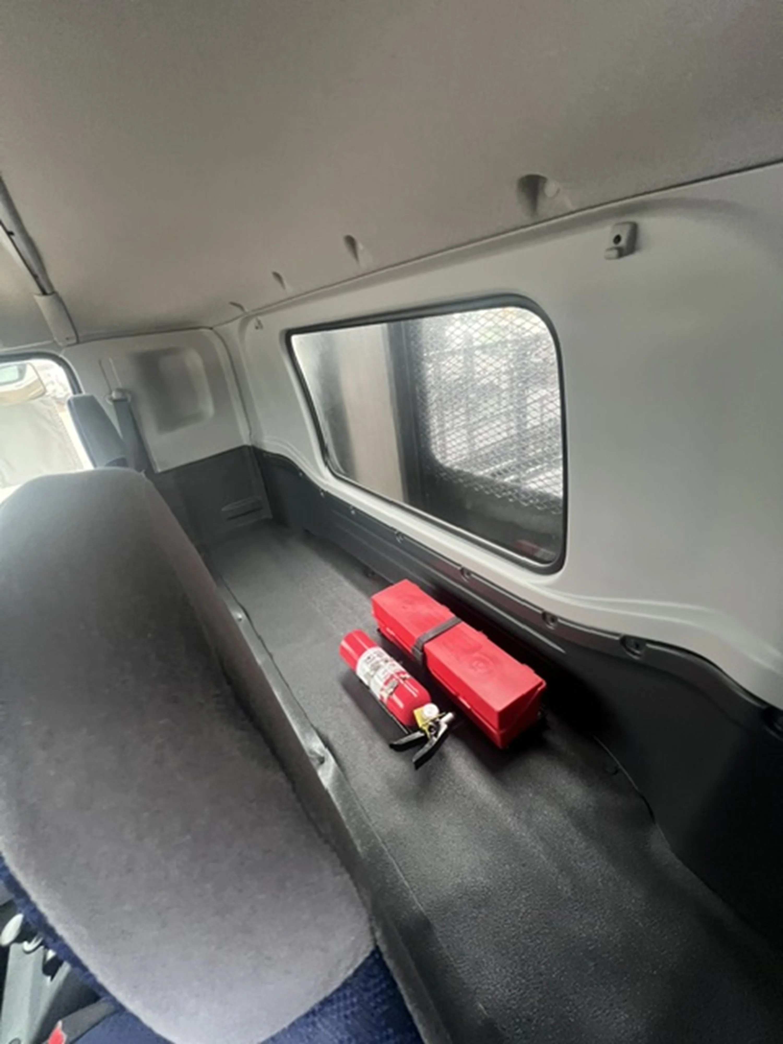 2025 Isuzu FTR in Houston, TX — photo 10