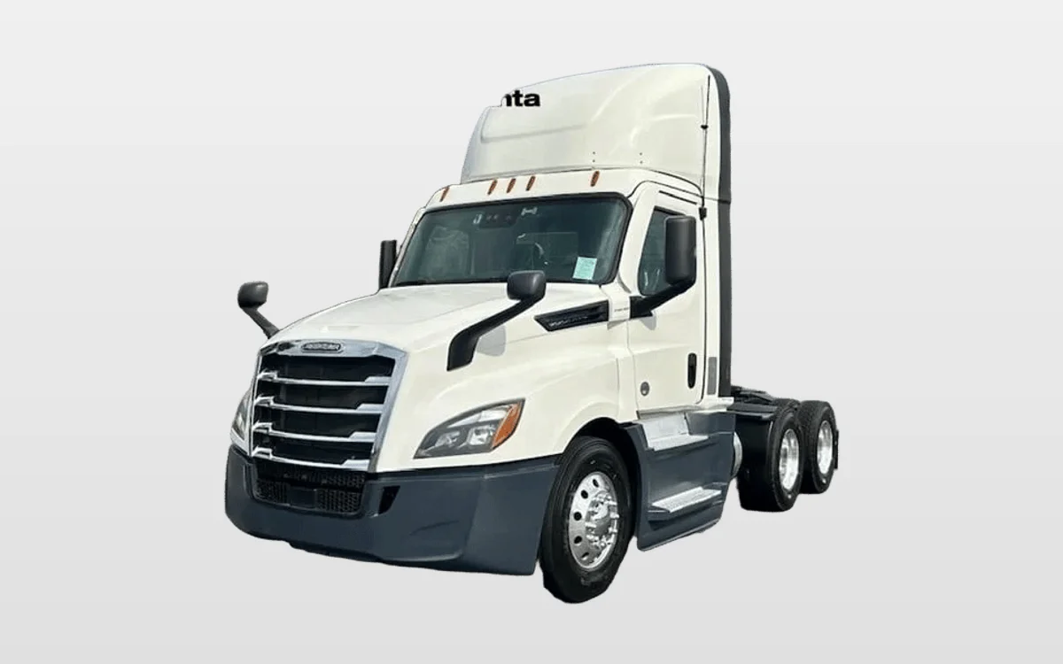 2021 FREIGHTLINER Cascadia 126 - image 1